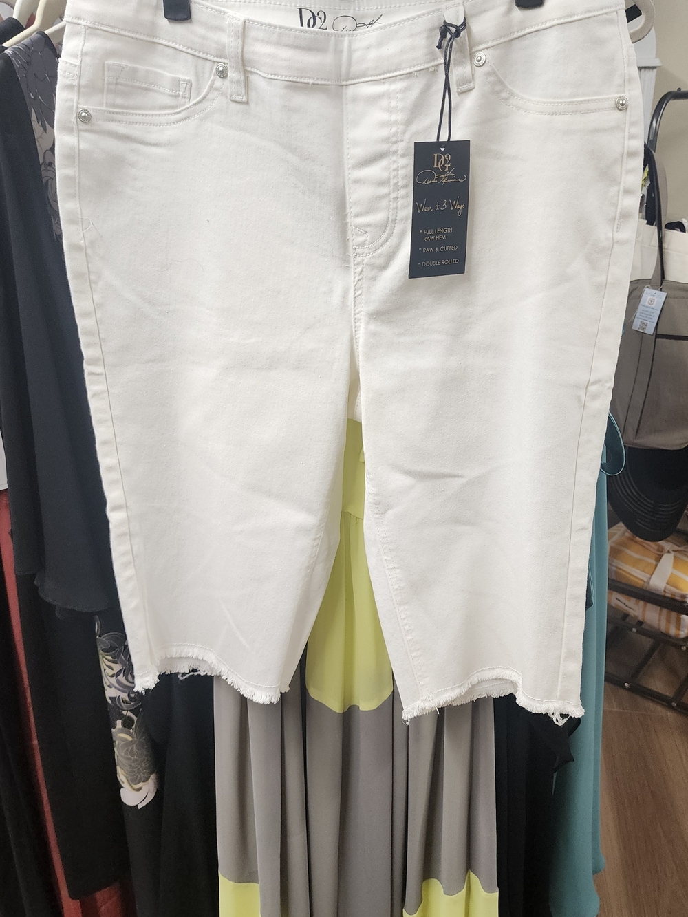 DG2 by Diane Gilman White Frayed Hem Bermuda Shorts